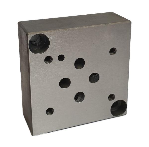 Grundplatte 1-fach NG06 (CETOP 3), Anschlüsse unten, Stahlausführung